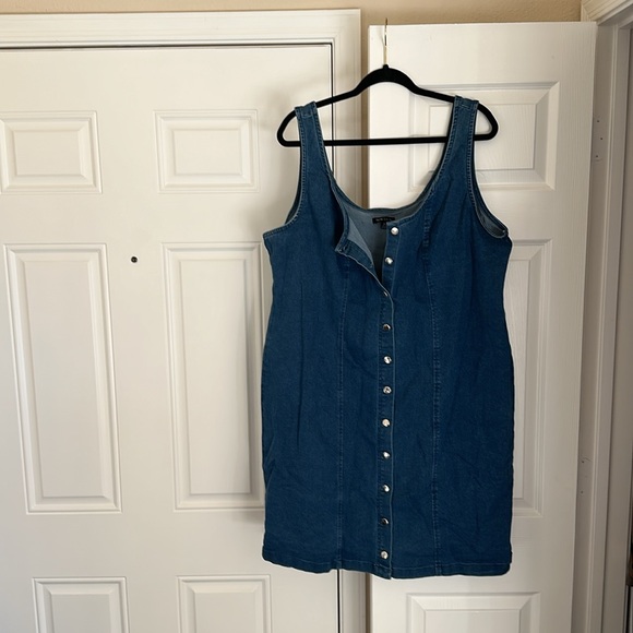 New Look Blue Denim Button Down Jean Dress Size 2X - Picture 8 of 8